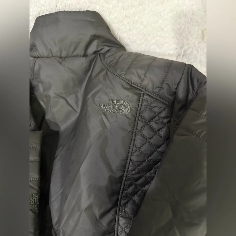 The North Face Women's Puffer Jacket - Olive